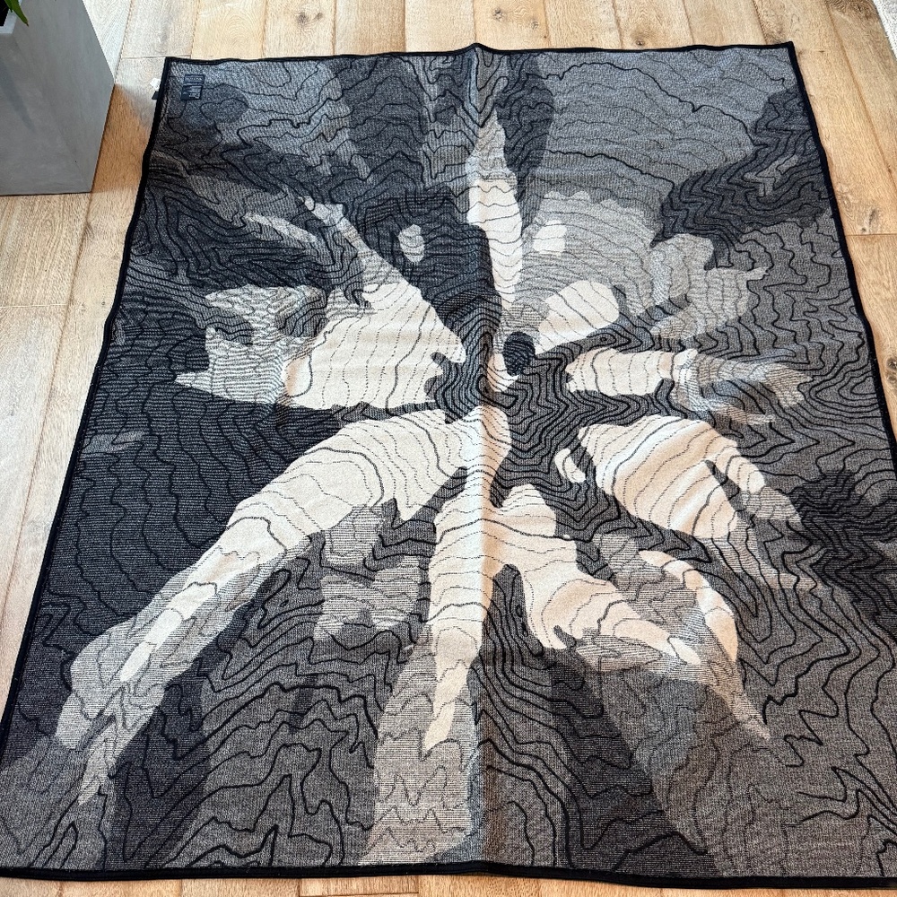 Pendleton MT HOOD Blanket Limited Production